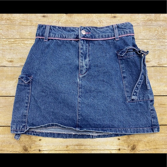 Tiger Mist Dresses & Skirts - Tiger mist cargo denim skirt